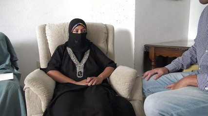 British Doctor Tricks Egyptian MILF to Suck His Cock