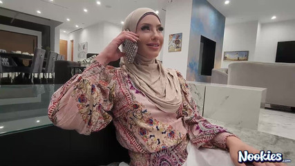 My Shopaholic Hot Lady