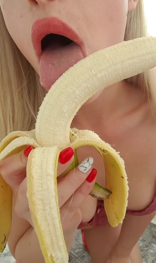 Blowjob Banana Play 4K