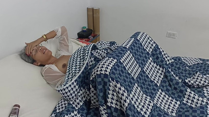 I Surprise My Stepsister in Bed Masturbating and I Get Into Her Sheets - Porn 100% in Spanish.