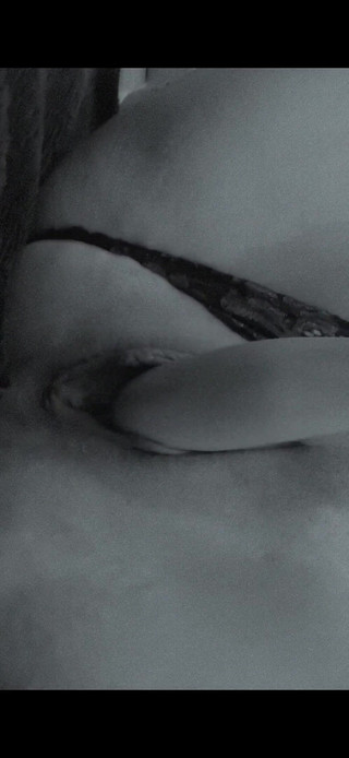 Sexy Lingerie Gitl Squirting so Hard Extreme Squirting