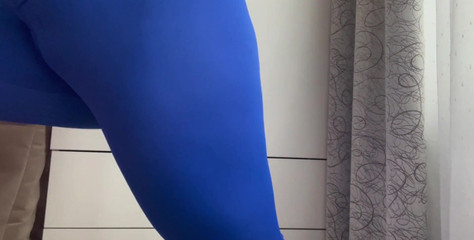 Hot Stepmom Does Stretching