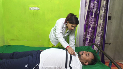 Hot Indian Ladies Doctor Fucked by Her Patient When She Is Tritment Her Clinic