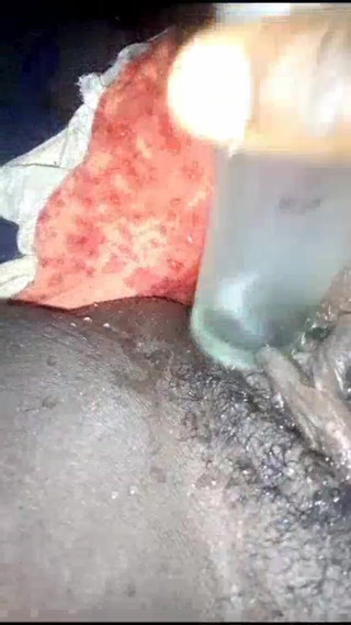 She Uses Bottle to Masturbate,she Squirts and Had Orgasm