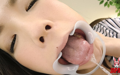 POV Tongue! Do You Like Sexy Older Sisters? Tongue Saliva Fetishism - Fuji Niina