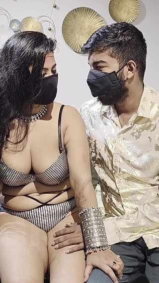 Mausi Ney Bhanje Ko Sikhaya Sex