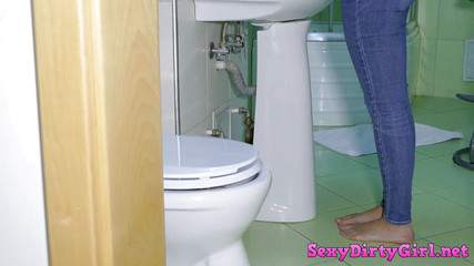 Awesome sexy ass in wet Levi's jeans