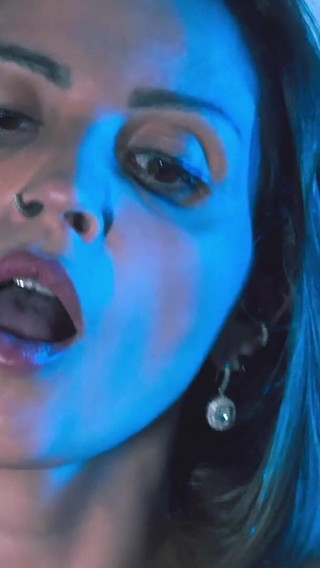 Do You Feel Addicted to My Feet?