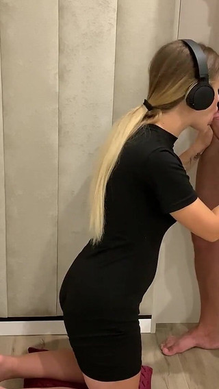 Daughter-in-law Moaned Softly, Begging to Inside Without a Condom