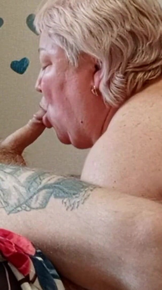 Cock Sucking and Hot Cum