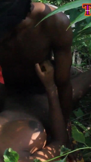 These Local Amateur Village Lovers Met in the Bush Again and Fucked Hardcore